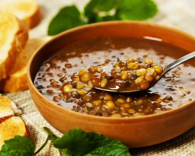 Adasi Persische Linsensuppe