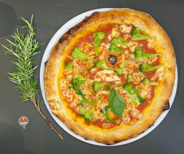 Hühnchen Deluxe Pizza